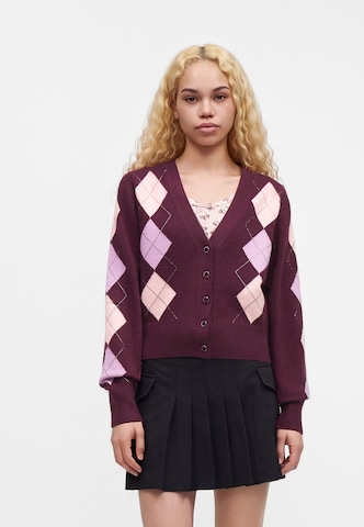 GUESS Πλεκτή ζακέτα 'GRACIE ARGYLE' σε κόκκινο: μπροστά