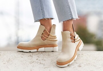 Stivaletto di LASCANA in beige: frontale