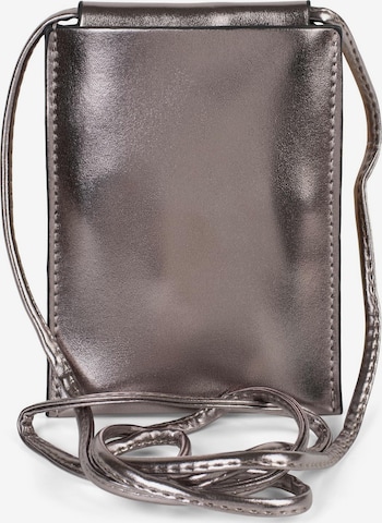 styleBREAKER Crossbody Bag in Silver: front