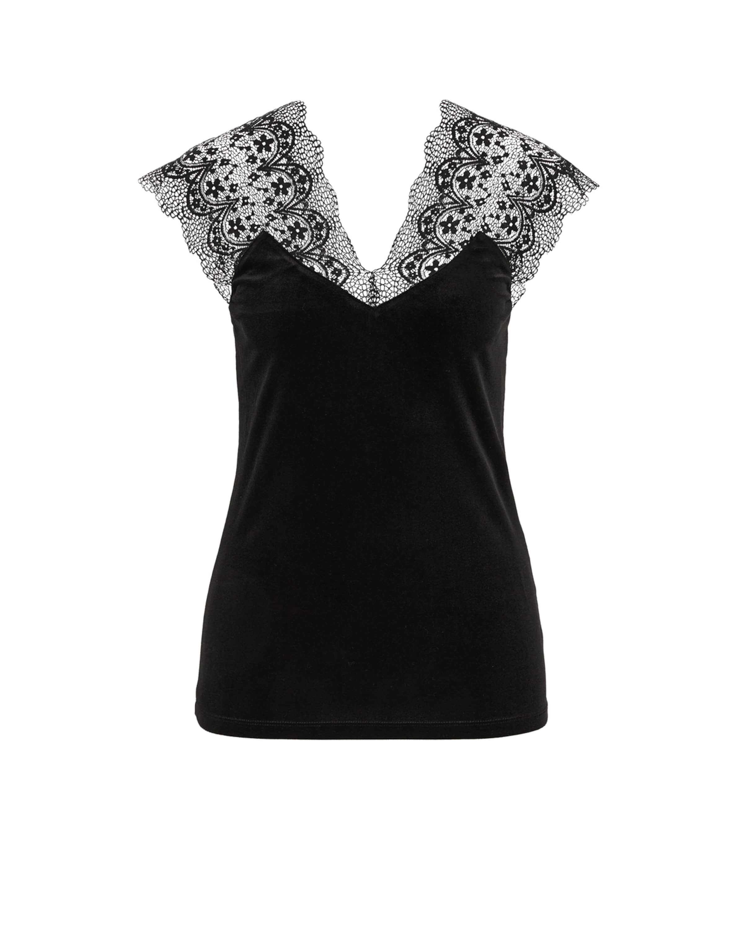 WE Fashion Pluus, värv must: eest vaates