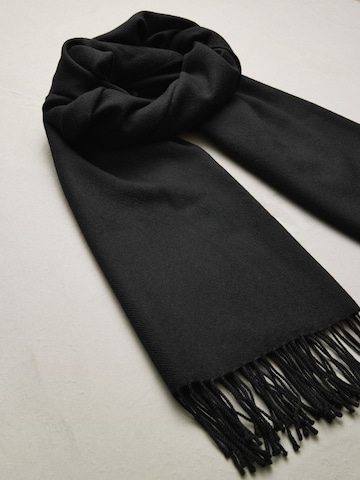 Next - Chal en negro