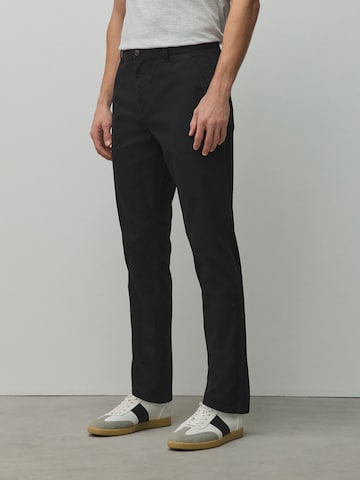 Next - Slimfit Pantalón chino en negro: frente