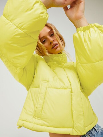 JJXX Winter Jacket 'Beany' in Yellow