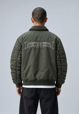 Vertere Berlin Between-Season Jacket in Green