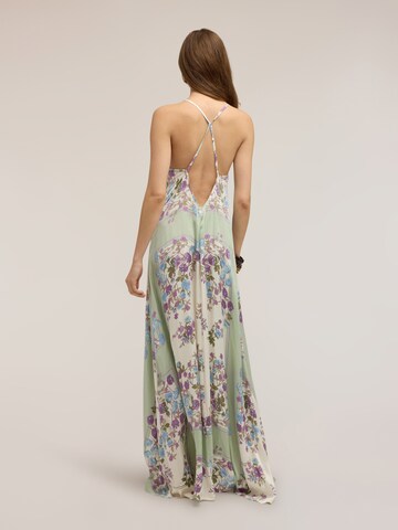 Robe MOTIVI en blanc