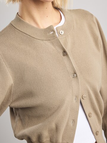 America Today Knit cardigan in Beige