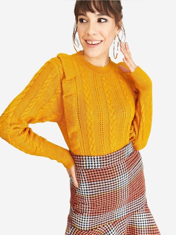 Bianco Lucci Sweater in Yellow