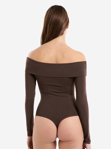 ETAM Shirt body 'Marilyn' in Bruin