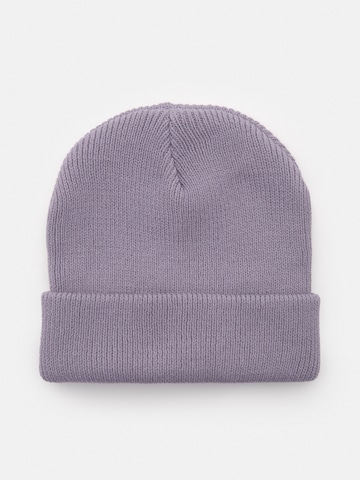 Căciulă de la Pull&Bear pe mov