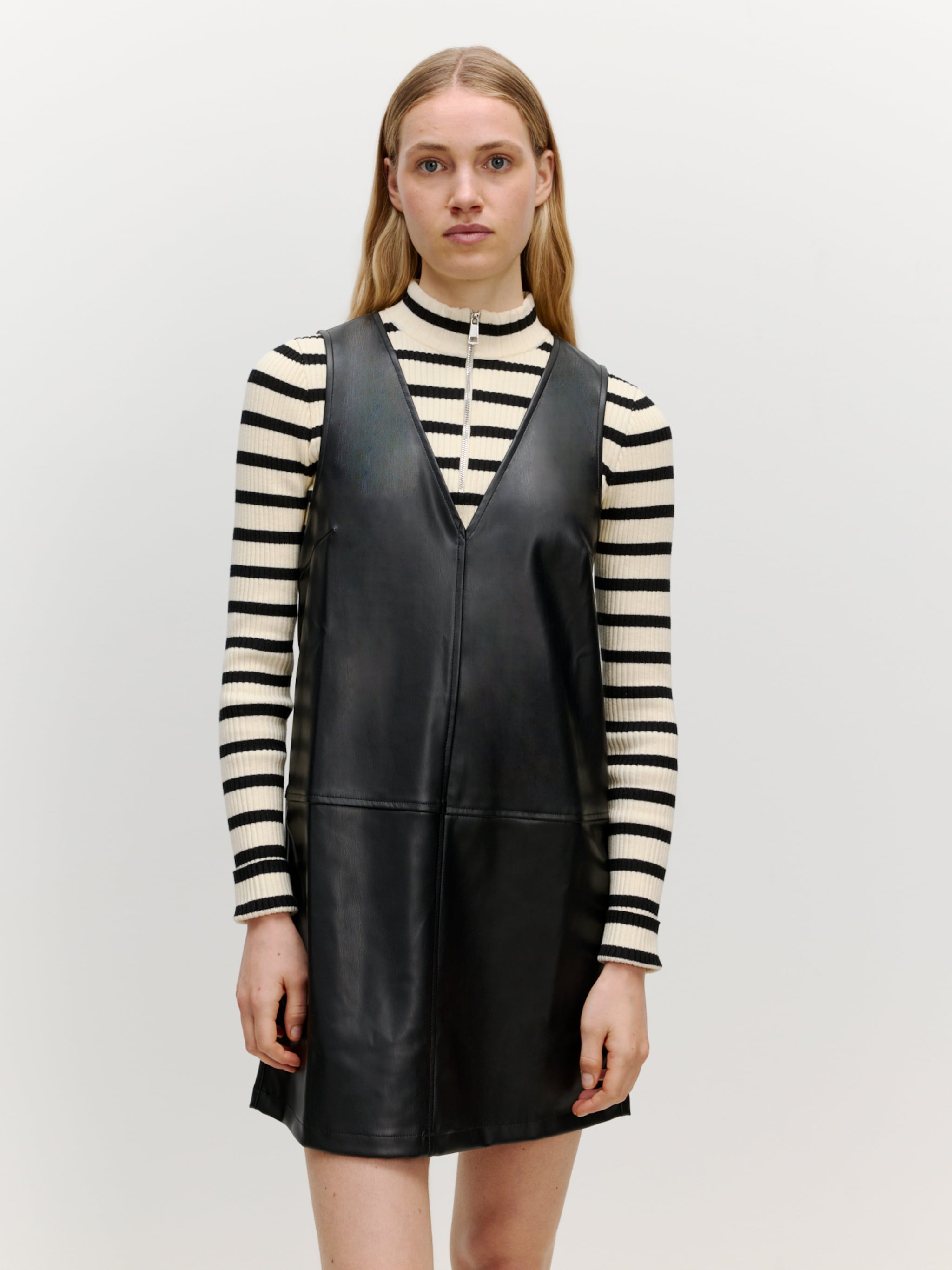 EDITED Produits Robe 'Xristina' noir