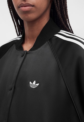 ADIDAS ORIGINALS Overgangsjakke 'SST' i sort