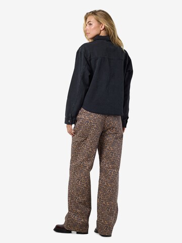Regular Pantalon Noisy may en marron