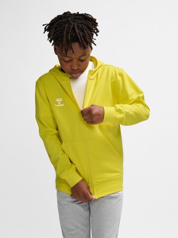 Hummel Sweatshirt in Gelb