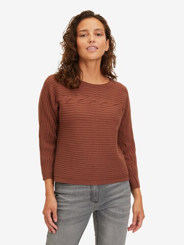 Betty Barclay Sweater in Brown: front