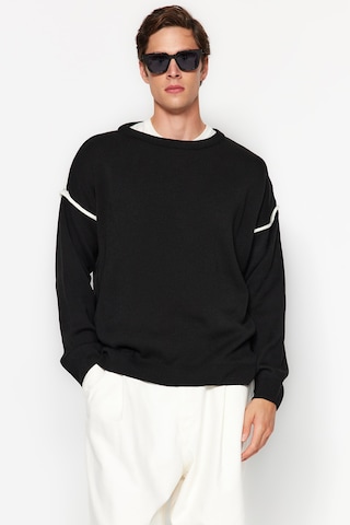 Trendyol - Pullover em preto: frente