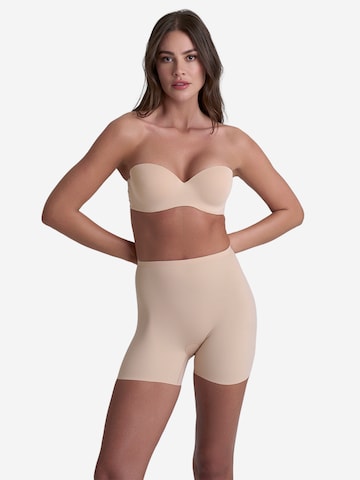 Pantalon modelant 'Sculpting Shorty' Bye Bra en beige : devant