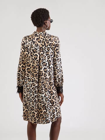 Rochie de la TAIFUN pe maro