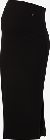 LOVE2WAIT Skirt in Black: front