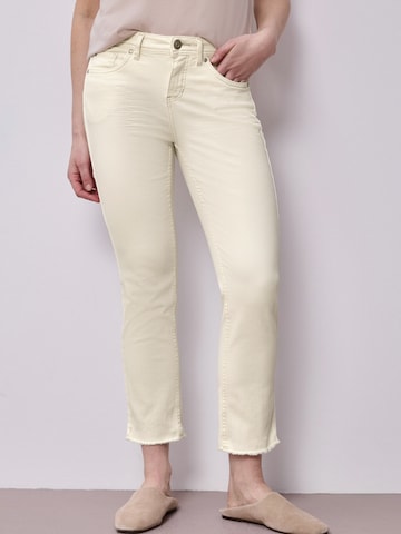STREET ONE - Slimfit Vaquero 'Tilly' en beige: frente