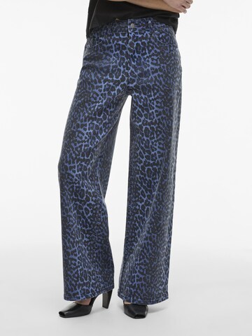 VILA Regular Jeans in Blue: front
