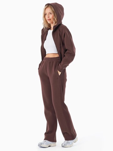 Organication Sweatjacke in Braun