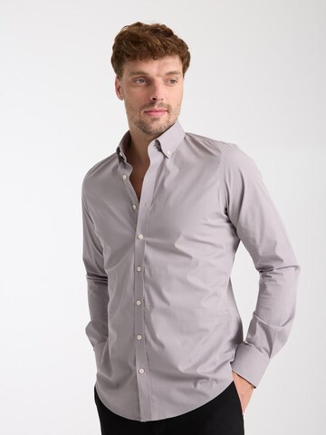 Slim fit Camicia business 'Leonardo Essentials Poplin Stretch Man Shirt Light Grey' di 7Camicie in grigio: frontale