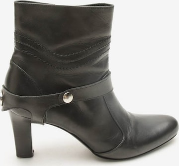 AIGNER Stiefeletten 36 in Schwarz: predná strana