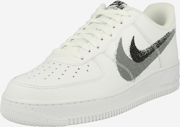 Nike Sportswear Låg sneaker 'AIR FORCE 1 07' i vit: framsida