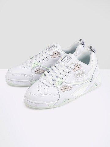 Baskets basses 'Casim' FILA en blanc