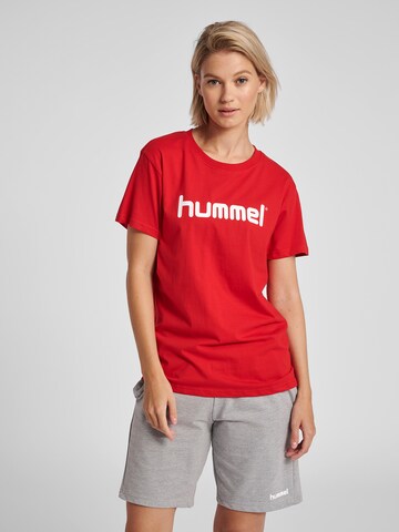 Hummel Μπλουζάκι σε κόκκινο: μπροστά