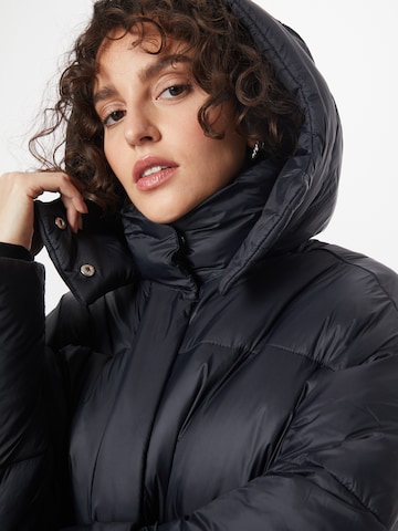 Abercrombie & Fitch Zimní bunda – černá