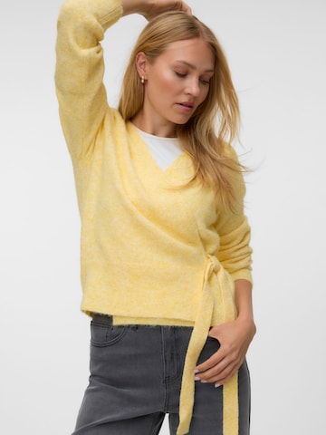 VERO MODA - Cárdigan 'VMIsabella' en amarillo: frente