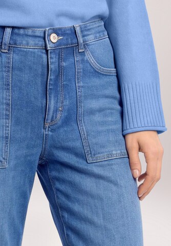 Coupe slim Jean Betty & Co en bleu
