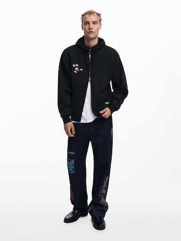 Hanorac 'Mickey Mouse' de la Desigual pe negru