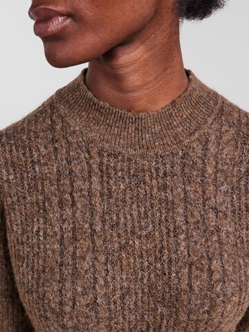 YAS Knit dress 'Salum' in Brown