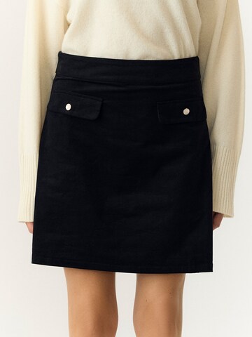 YAS - Falda 'CORA' en negro