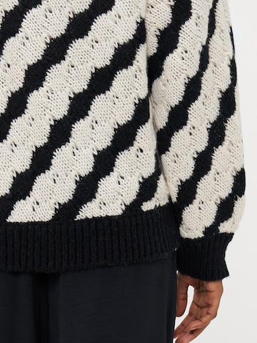 Vero Moda Petite Sweater 'VMBUBLY' in Black