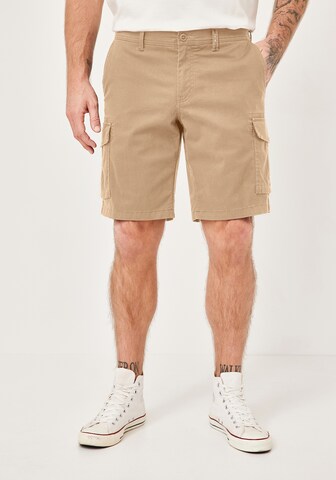 REDPOINT Regular Cargo Pants in Beige: front