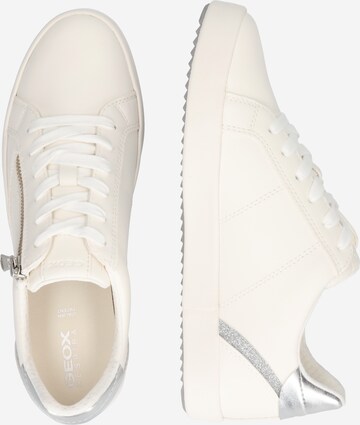 Sneaker bassa 'Blomiee' di GEOX in bianco