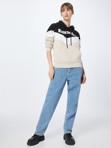 BENCH Sweatshirt 'TERESA' in Weiß