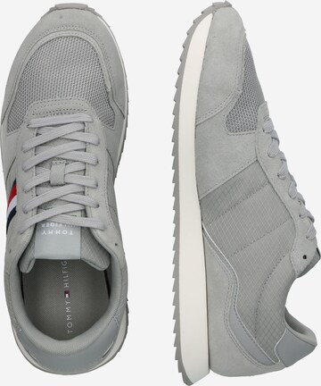 Baskets basses TOMMY HILFIGER en gris