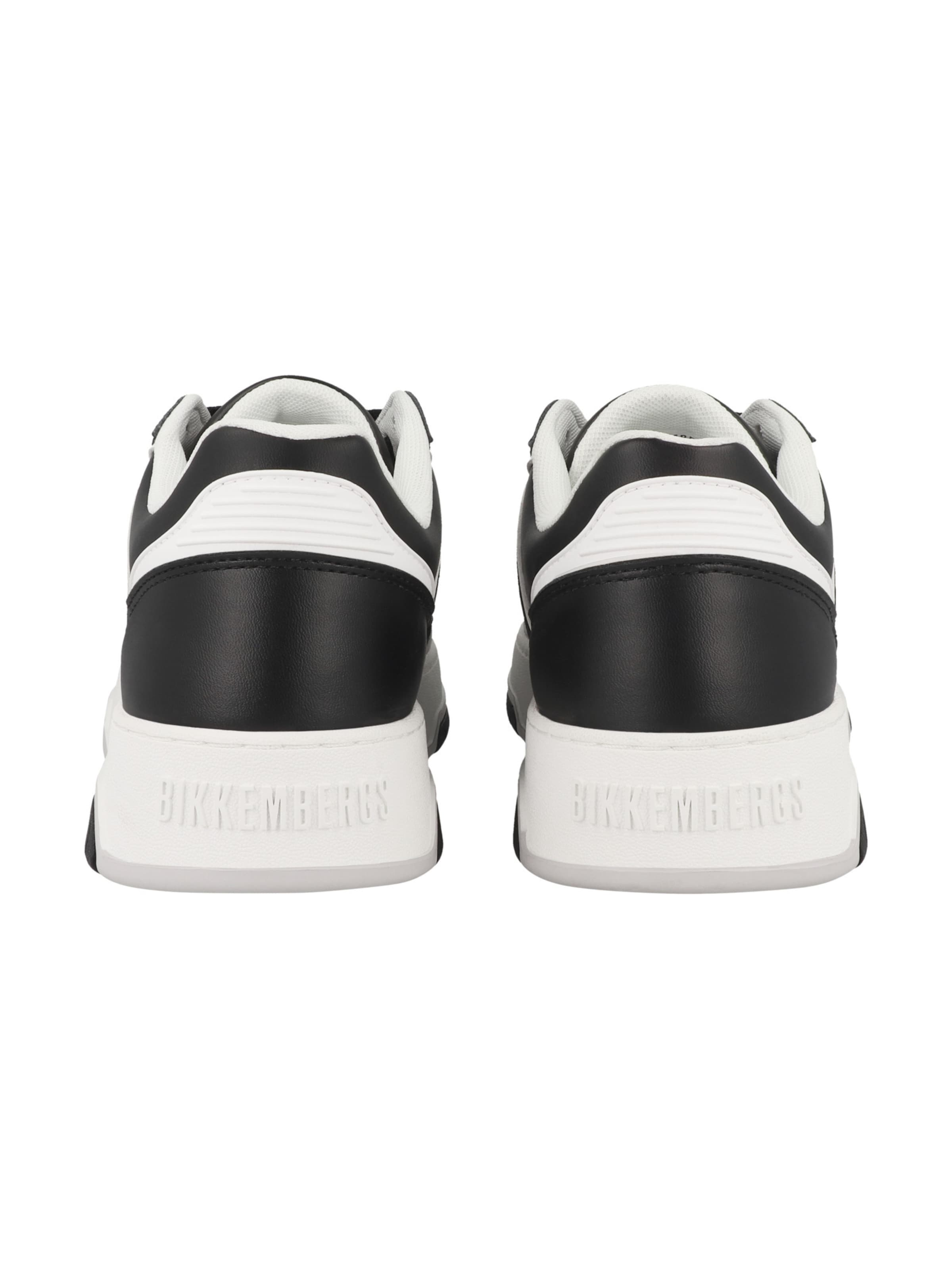 BIKKEMBERGS - Sapatilhas baixas 'B4SK3T' em preto