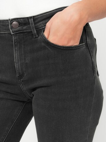 WRANGLER Boot cut Jeans in Black