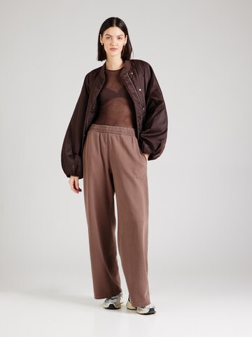 Monki Футболка в Коричневый