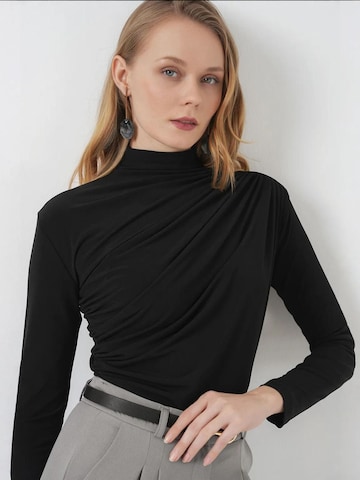 Bigdart - Camisa em preto: frente
