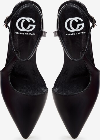 CESARE GASPARI Pumps in Schwarz