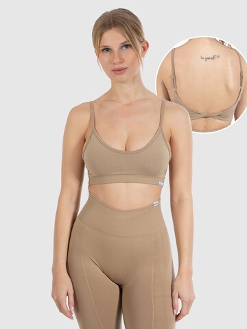 Smilodox Sporttop ' Layne ' in Bruin: voorkant