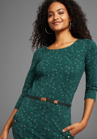 KangaROOS Dress in Green