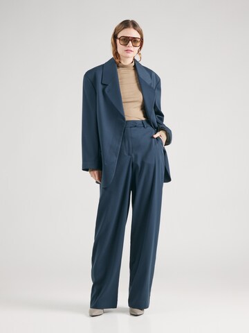 Loosefit Pantalon chino 'Cocoon' REMAIN en bleu