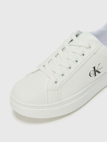 Sneaker 'ANNIE' di Calvin Klein in bianco